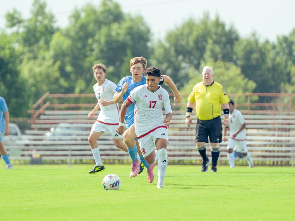 Boys’ soccer defeats Evansville Reitz 2-1 on&nbsp;Saturday