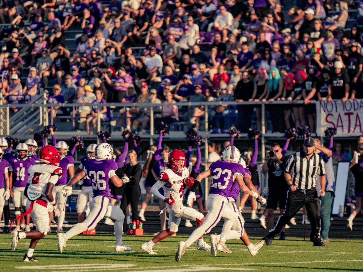 Red Devils defeat Seymour on Friday for first win of the&nbsp;season
