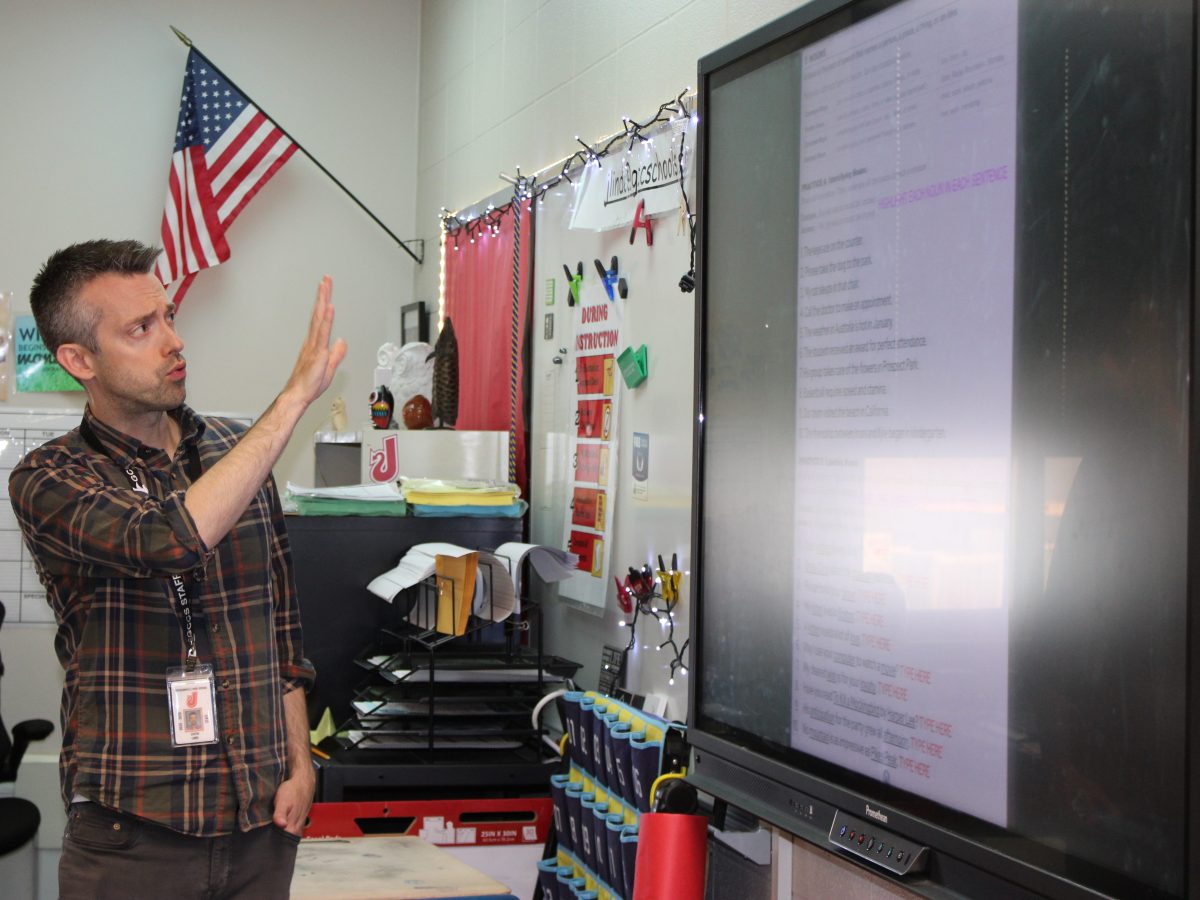 English teacher Justin Linde wants his students to be critical&nbsp;thinkers