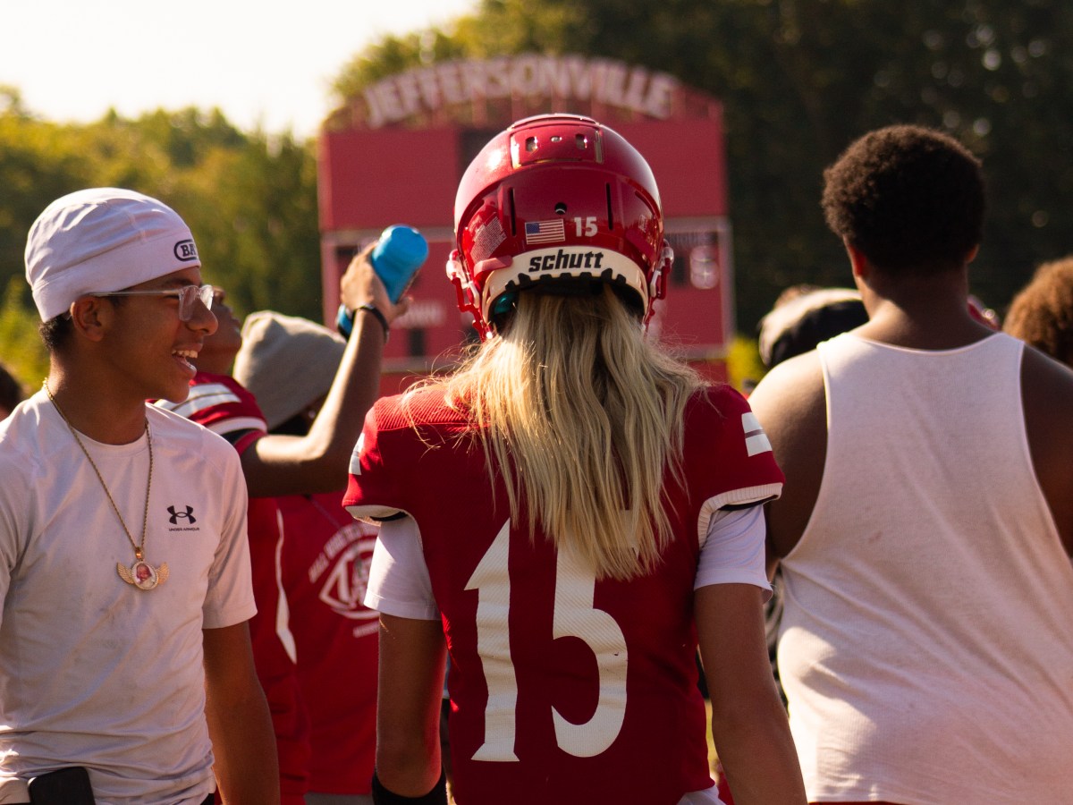 Junior varsity, freshman Red Devils played Seymour last&nbsp;Saturday